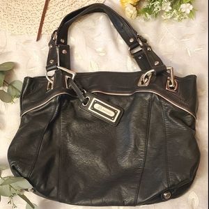 B. Makowsky Leather Purse